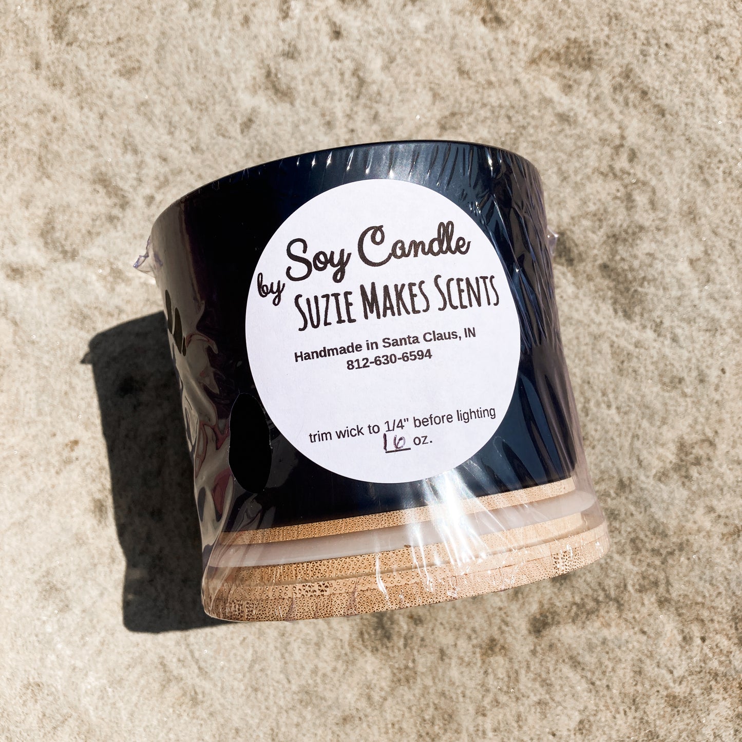 Soy Candle in a black ceramic container with a wooden lid - Pumpkin Spice